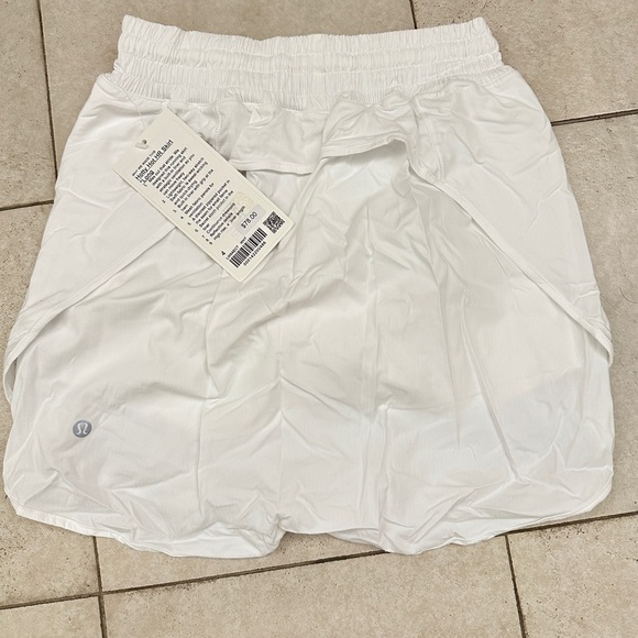 Lululemon Hotty Hot High-Rise Skirt *Longsize 4 - Picture 5 of 6